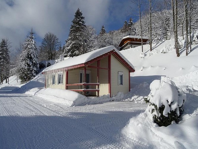 CHALETS - CAMPINGPLATZ BELLE HUTTE