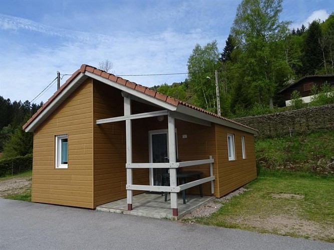 CHALETS - CAMPINGPLATZ BELLE HUTTE