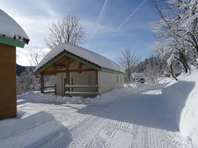 CHALETS - CAMPINGPLATZ BELLE HUTTE