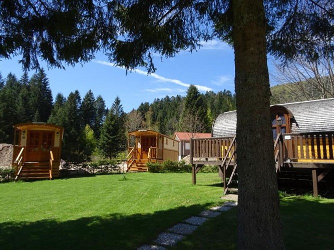 CHALETS - CAMPINGPLATZ BELLE HUTTE