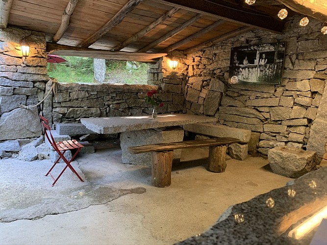 "Au Vieux Chantier"