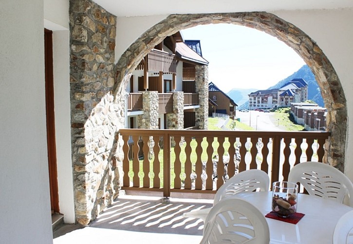 HPRT5 - RESIDENCE MER ET GOLF PIC DU MIDI - 08_Picdumidi_balcon_ete_03_2p4_2p45