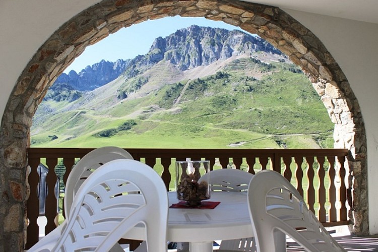 HPRT5 - RESIDENCE MER ET GOLF PIC DU MIDI -- 08_Picdumidi_balcon_ete_04_2p4_2p45