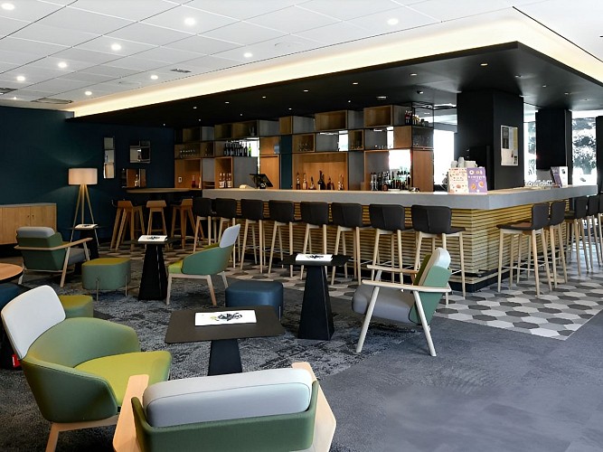 novotel-cote-de-nacre-bar