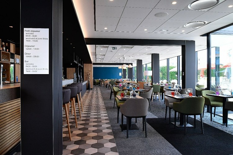 novotel-caen-cote-de-nacre-restaurant-2