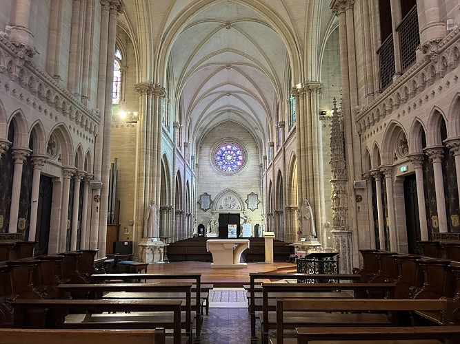 basilique-douvres-vue-loin