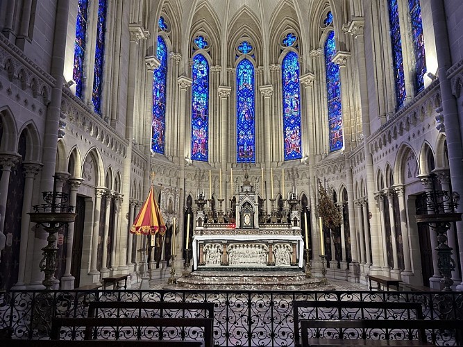 basilique-douvres-interieur