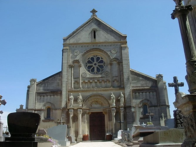 EGLISE-SAINT-QUENTIN-LUC-SUR-MER-CREDIT-BRIGITTE-HAIZE-CHRISTELLE-HUDSON