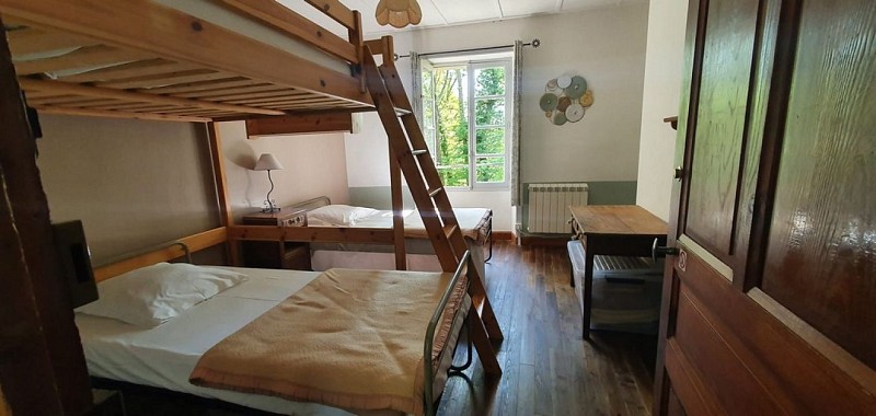 LePassadou-Aubazine_dortoirLitsSuperposes_1