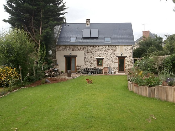 la charrette bleue jardin