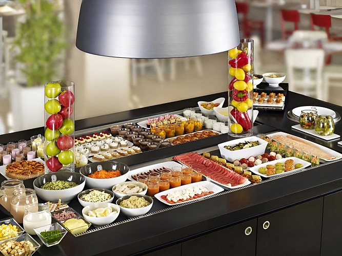 Hotel Campanile - Vire - buffet