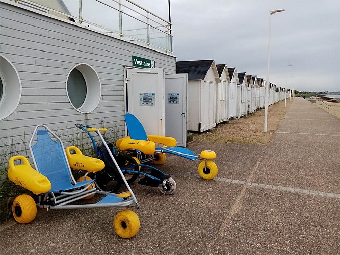 Tiralos au local Handymer sur la plage de Bernières sur Mer 