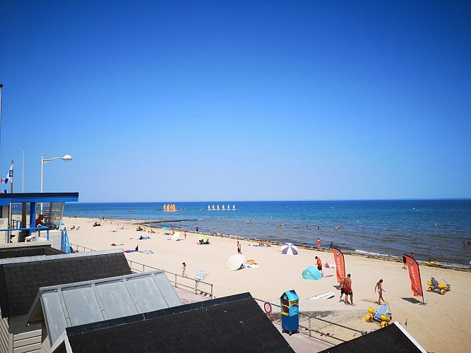 CABINES-PLAGE-ETE-LUC-SUR-MER-CREDIT-NATHALIE-PAPOUIN