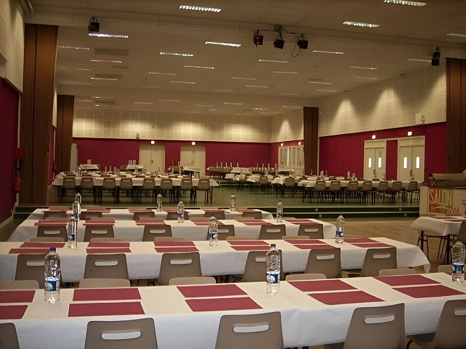 Salle-Canada-repas---PEX