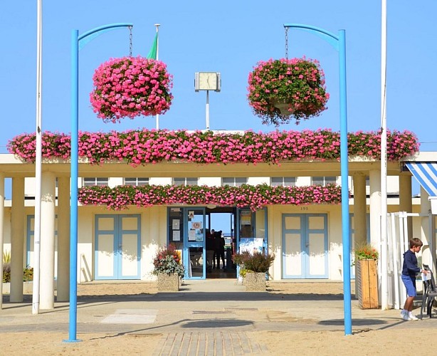 Ets-Bains-de-mer-Trouville