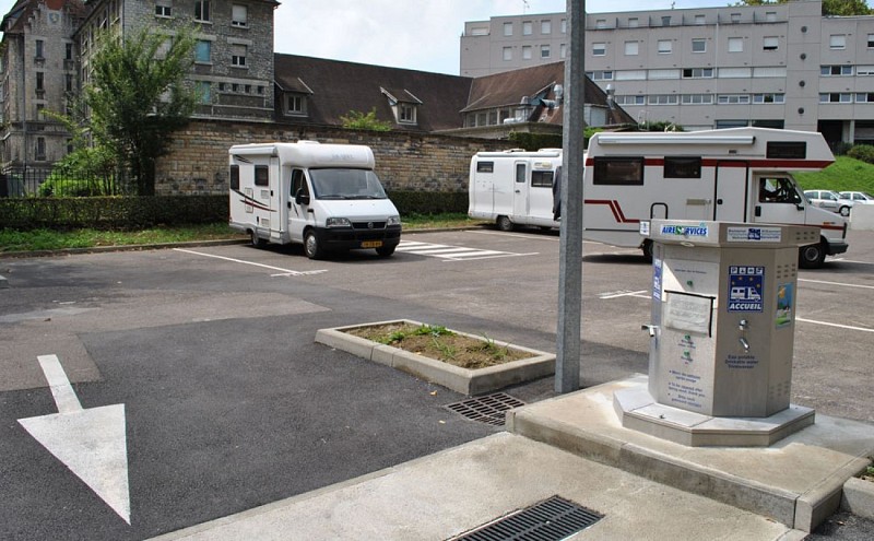 BESANCON - AIRE DE CAMPING-CAR_3