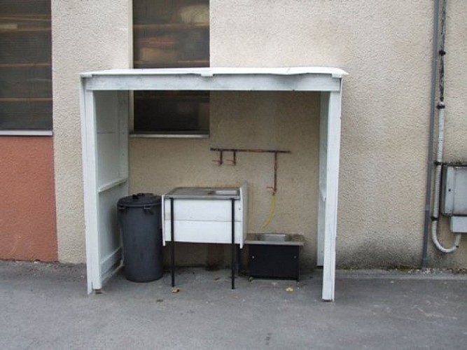 AIRE DE SERVICE ET STATIONNEMENT POUR CAMPING-CARS - VEDETTES PANORAMIQUES DU SAUT DU DOUBS_3