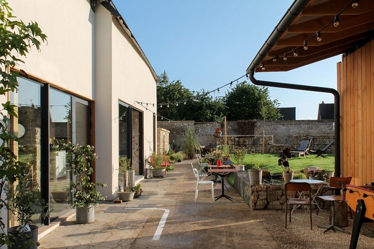 f1b243ca-f434-42c0-bfb8-7bef0dd14dee