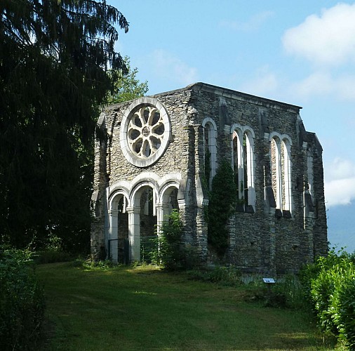 La chapelle inachevée de Barbazan