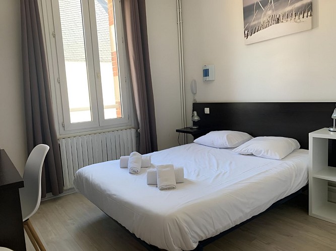 hotel-le-cosy-riva-bella-chambre