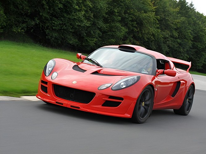 Pilotage de Lotus sur circuit E.I.A