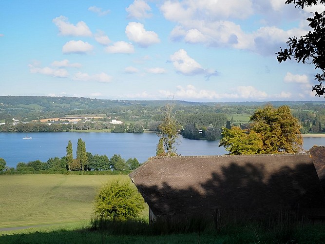 Circuit E.I.A - Vue sur le Lac de Pont l'Evêque 