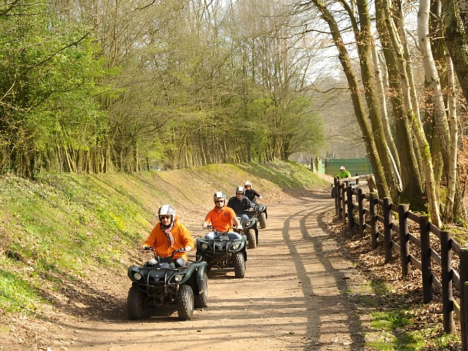 Randonnée en quad en foret avec E.I.A