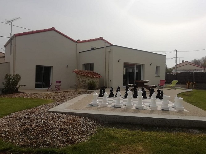 GITE LE SAULE PLEUREUR