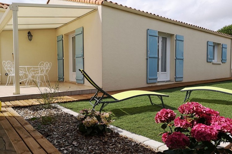 Maison M. NICOLAS Mark