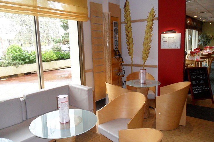 HÔTEL IBIS NANTES CENTRE GARE SUD