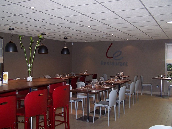 HÔTEL CAMPANILE ST HERBLAIN