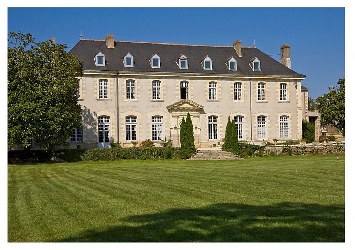 HÔTEL ABBAYE DE VILLENEUVE