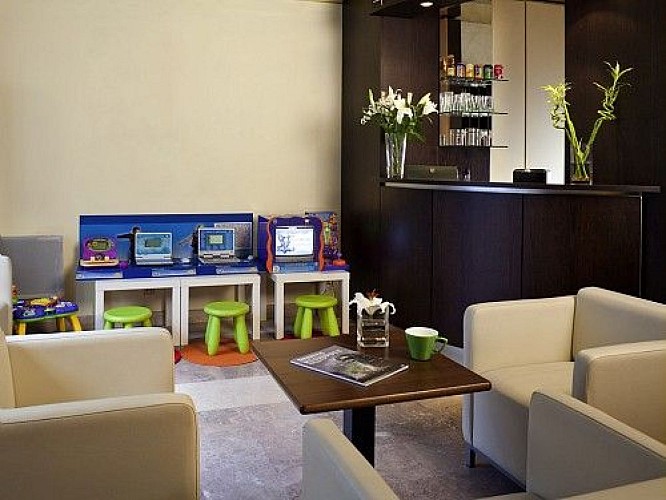 HÔTEL IBIS STYLES NANTES CENTRE PLACE ROYALE