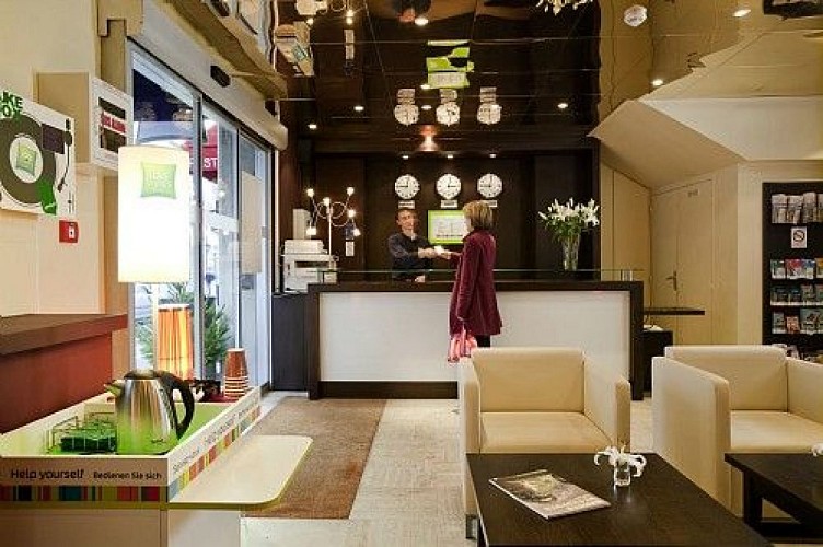 HÔTEL IBIS STYLES NANTES CENTRE PLACE ROYALE