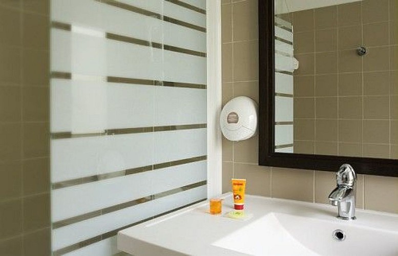 HÔTEL IBIS STYLES NANTES CENTRE PLACE ROYALE