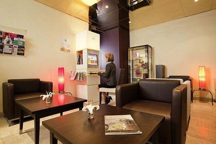 HÔTEL IBIS STYLES NANTES CENTRE PLACE ROYALE