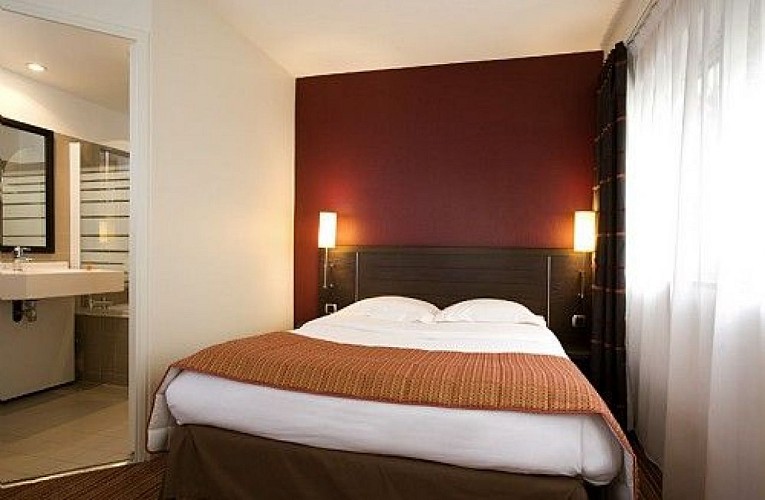 HÔTEL IBIS STYLES NANTES CENTRE PLACE ROYALE