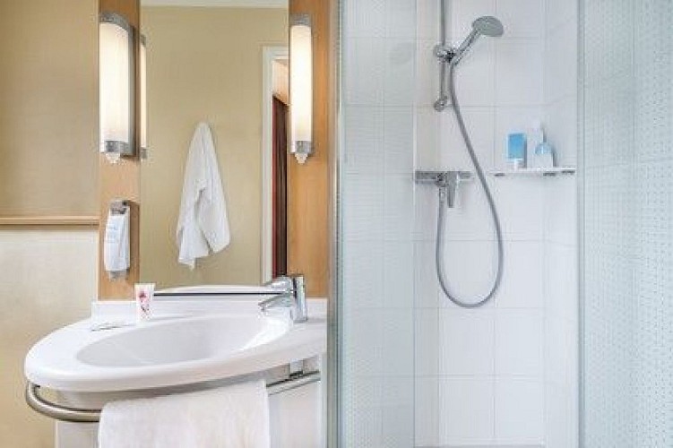 HÔTEL IBIS NANTES CENTRE TOUR BRETAGNE