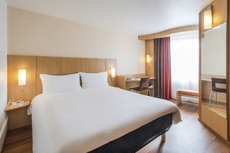 HÔTEL IBIS NANTES CENTRE TOUR BRETAGNE