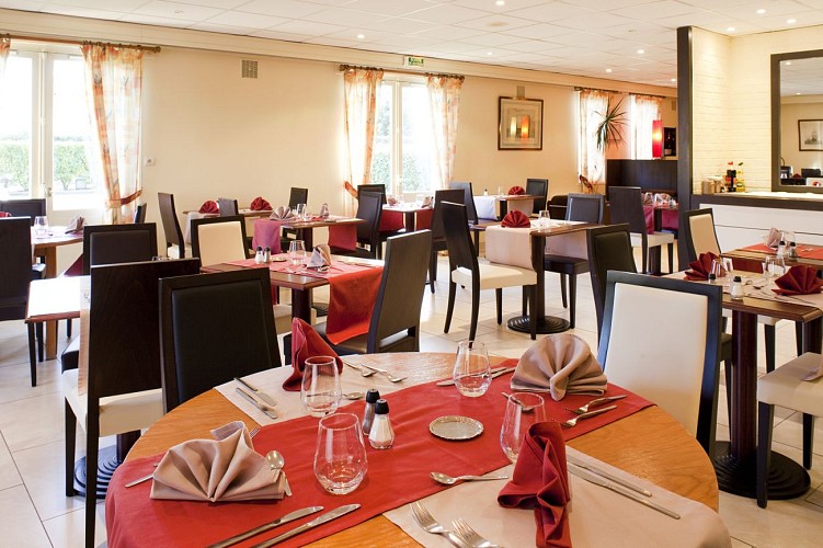 HÔTEL INN DESIGN CARQUEFOU