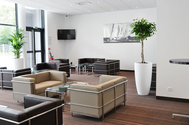 Golden Tulip Pornic Suites