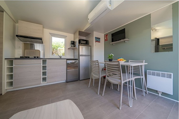 rose top tv 4 personnes