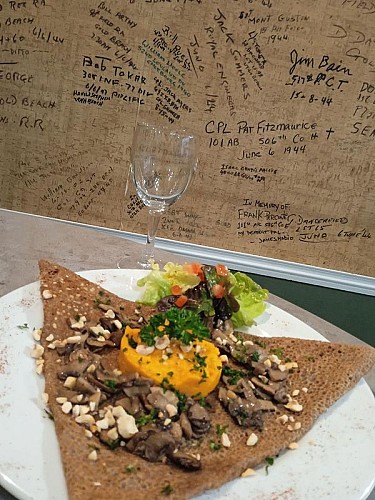 sainte-mere-eglise-creperie-cauquigny-2