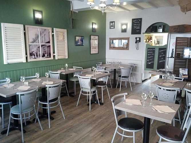 sainte-mere-eglise-creperie-cauquigny-1