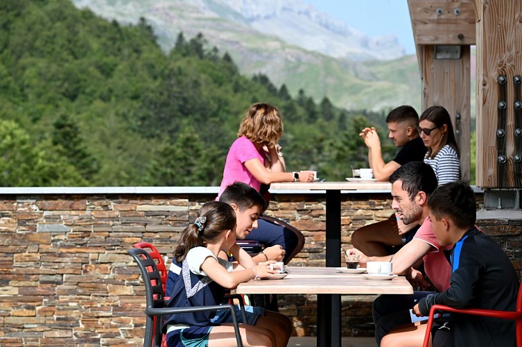RESTAURANT ESPACE SOMPORT - Terrasse 1 - URDOS (©CCHB)