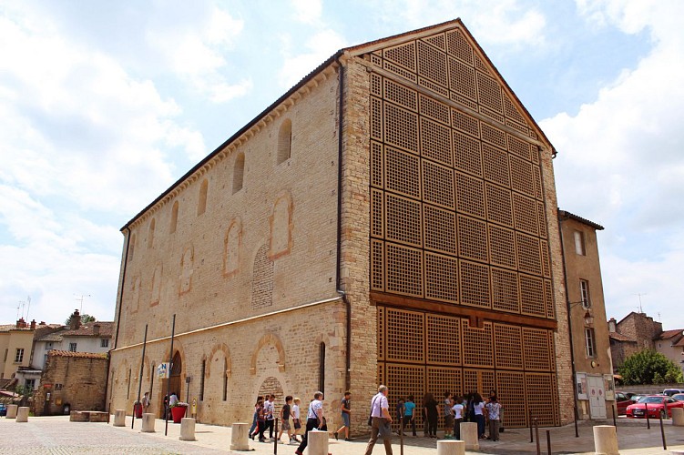 Cluny _ Ecuries Saint-Hugues