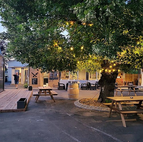 Restaurant-l'ecoledesgourmands-Moulin-Neuf-extérieur