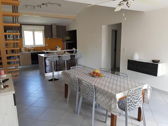 Gite-Trimoulet-Montpon-SAM-cuisine-vallee-isle-perigord