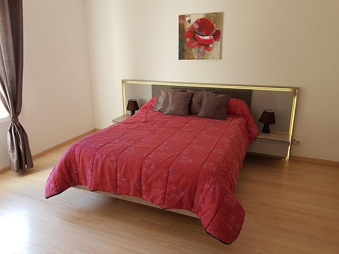 Gite-Trimoulet-Montpon-chambre-c-vallee-isle-perigord