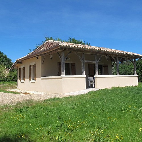 gite Gambro Echourgnac vue avec terrase